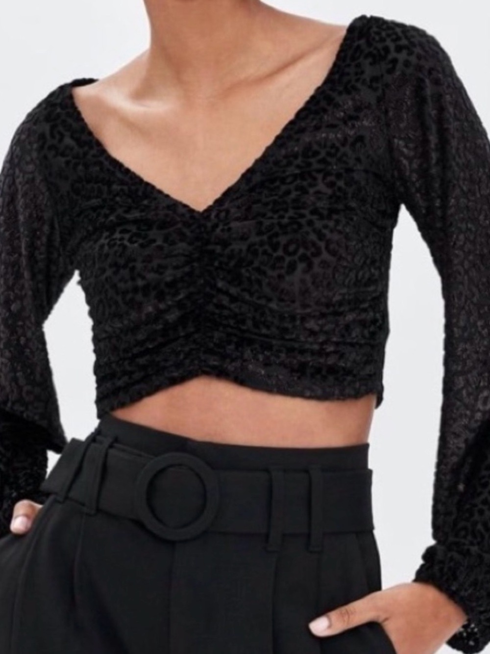 Zara Black Ruched V-Neck Long Sleeve Crop Top